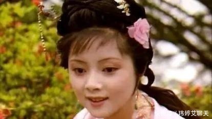 宝钗|《红楼梦》中最唯美的一帧画面,细思让人不寒而栗