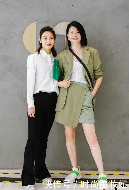 “丑模”吕燕真有国际范,穿西装套裙配运动鞋好洋气,气场绝了