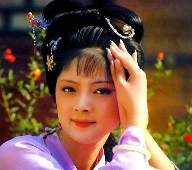 贾璧&贾宝玉只是“乳名”,他的大名是什么?暗示黛玉无缘、宝钗成婚