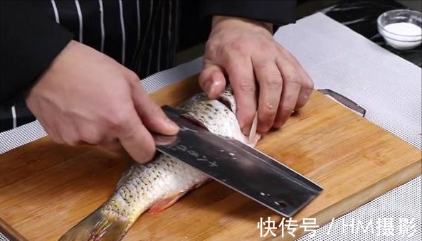 这4菜1汤已备好,荤素搭配做法简单,待客倍有面子