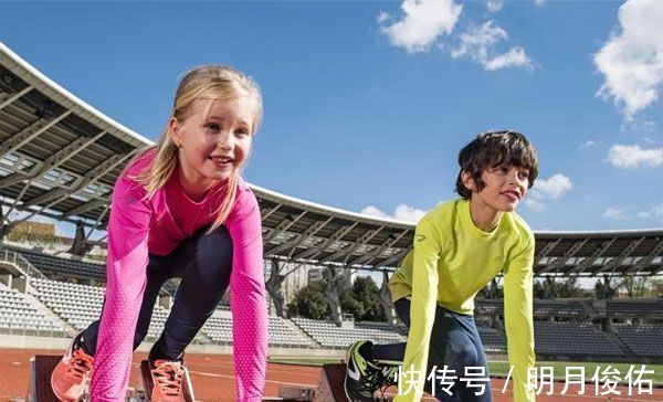 孩子|有以下四个特征的宝宝,就是来”报恩“的,占一个的家庭恭喜了