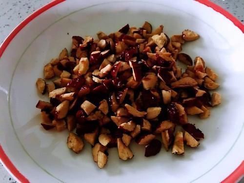 中年|比油条健康,比面包香甜,早餐吃最好,蒸一蒸就上桌,养胃防贫血