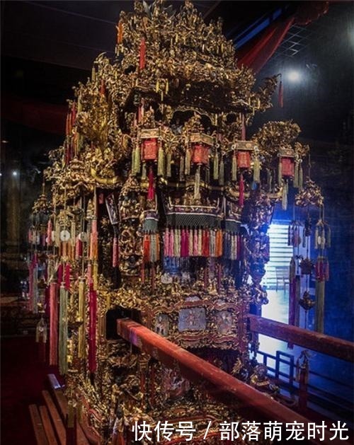 古代|古代花轿内部是啥样豪华程度丝毫不输百万豪车,和电影完全不同