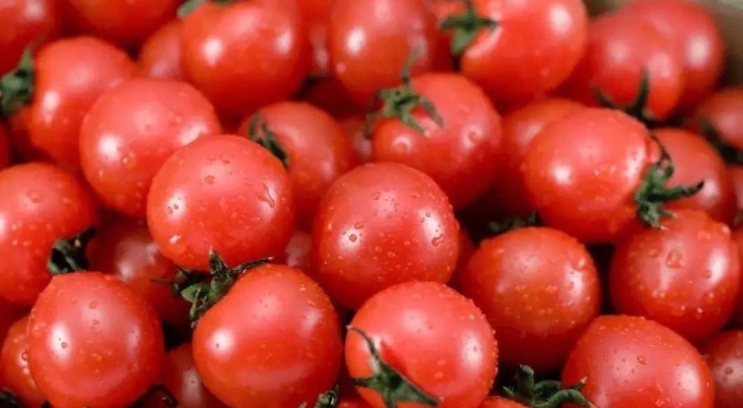 买圣女果时不能只看价格，遇见这4种，多便宜也不能要