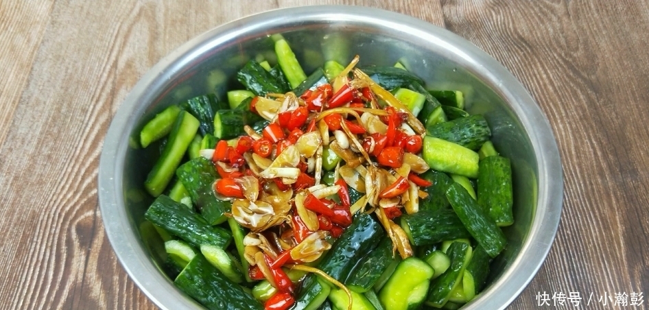 秘制|黄瓜不要凉拌了,教你一个最好吃的做法,一次秘制5斤,上桌扫光