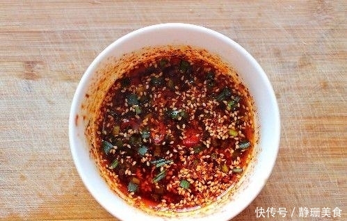 简单|好菜缺蘸料?教你调制万能蘸料,蘸啥啥香做法还简单