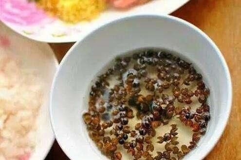 肩周炎|肩周炎、颈椎病总治不好？老中医推荐：花椒加它，疼痛不复发！