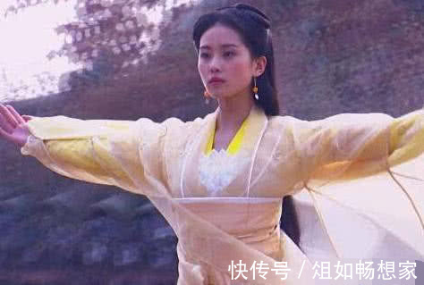 倚天屠龙记中$《倚天屠龙记》中,黄衫女子能打得过张无忌吗