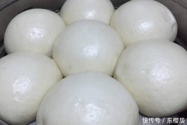 筋道|馒头店的馒头又大又白,加了啥东西?做好4点,暄软筋道,你也行