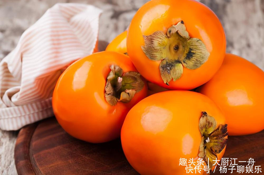 做柿子饼时,直接晒是不对的!教你1招,只需5天就能晒成