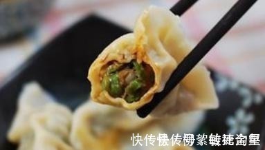 用它和鸡蛋调馅包饺子，鲜香美味，全家人都爱吃，比韭菜饺子还香！