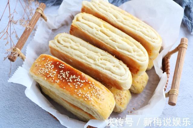 做法和馒头差不多,味道比馒头香、脆、甜、脆,当早餐吃还更营养