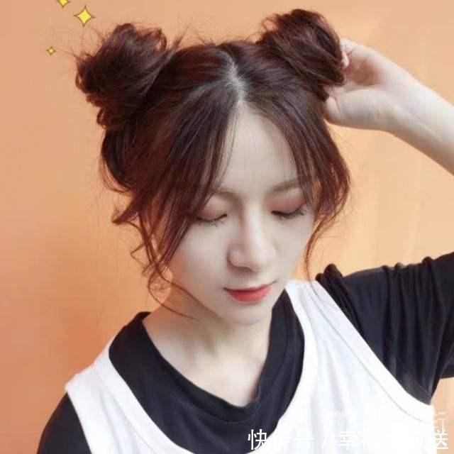 女生别总扎丸子头,今年流行这5款“半扎发”,时髦显脸小有气质