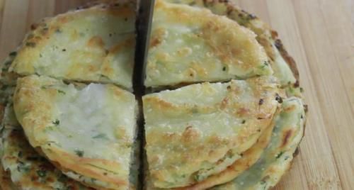  面粉|以后早餐就吃这个饼，又酥又香咬一口满嘴香，每次做了都嫌少