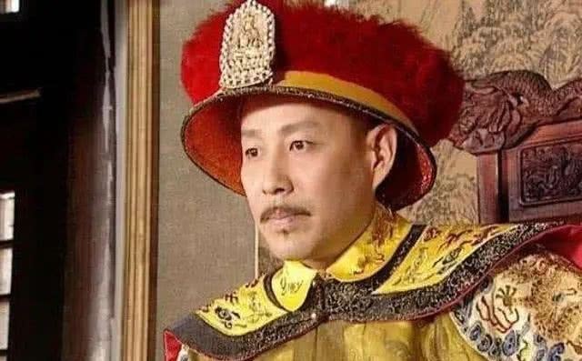 晚年|儿子众多造成晚年九子夺嫡皇室奇观的康熙,为何不立长子为太子