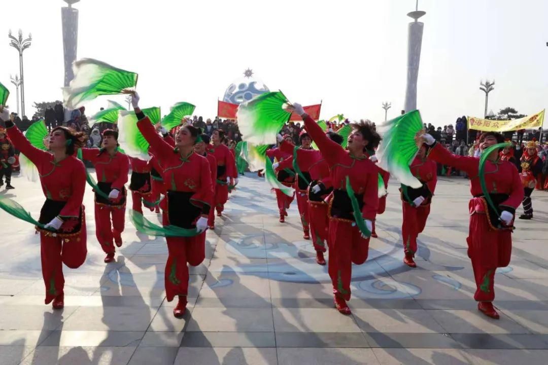 大秧歌|他来了，他来了，他们扭着秧歌走来了！