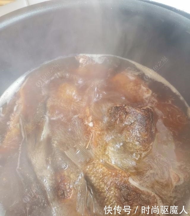 香酥鱼|香酥鲫鱼，一道解决鲫鱼如何烹制的菜品