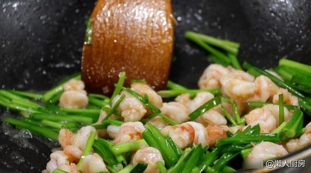 别不懂吃,韭菜和它一起炒,鲜掉了眉毛,晒朋友圈后火了