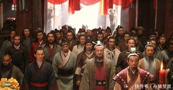 水浒|水浒中的猛将,和卢俊义大战一百回合不分胜负,却鲜有人知!