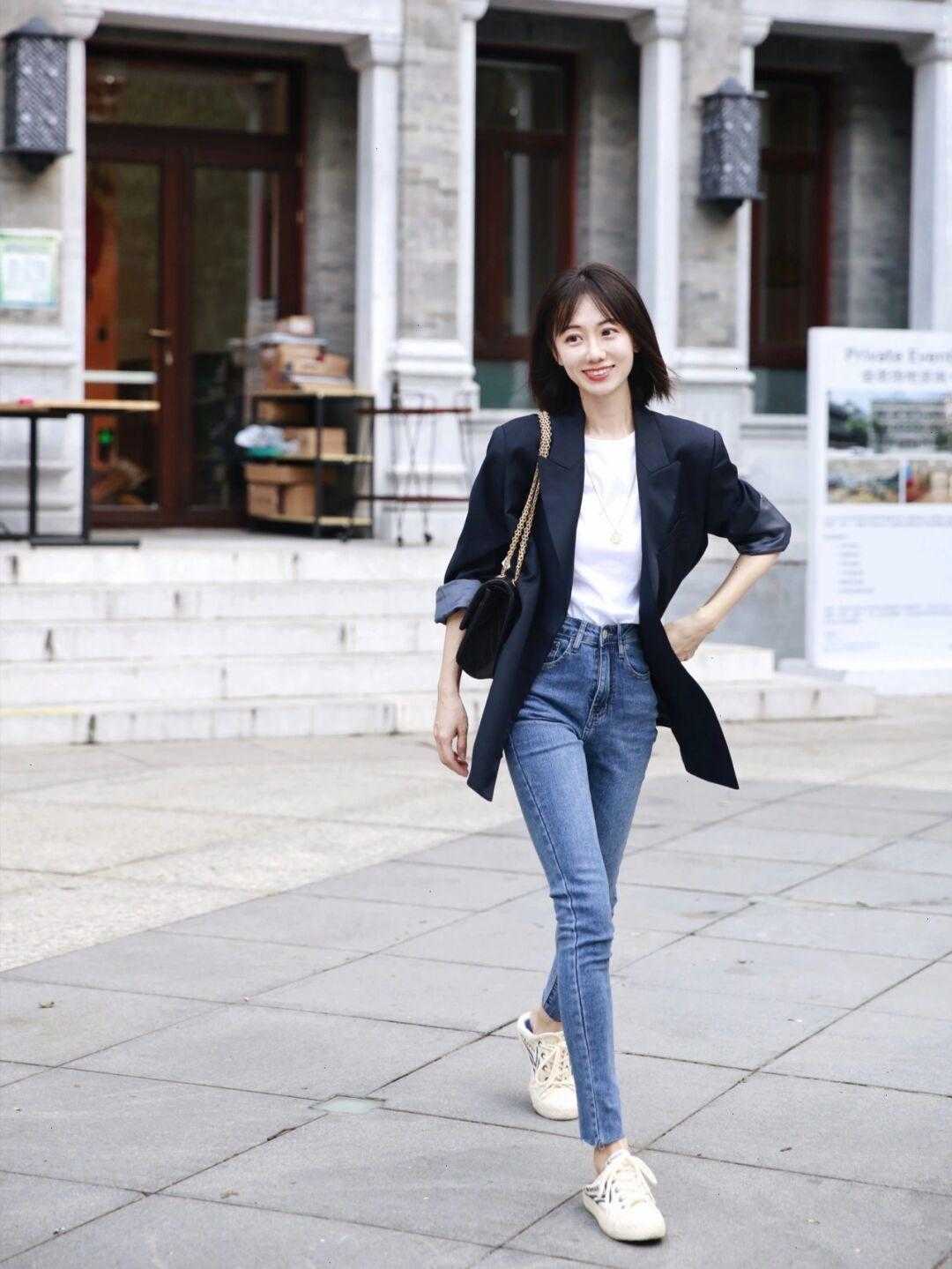 马甲|简约又保暖的秋季穿搭,毛衣搭配半身裙清新温柔,减龄又时髦