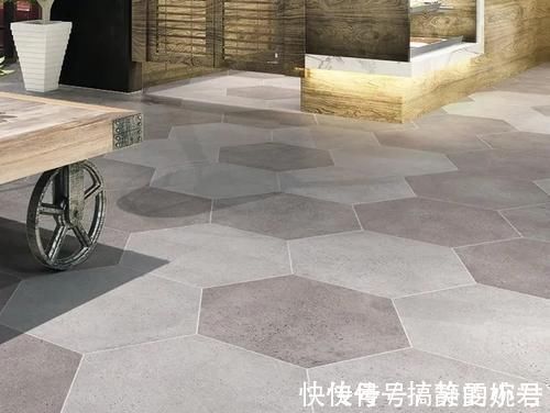 耐用|水磨石、自流平与瓷砖哪个好?别急着选,还是先听听内行人怎么说吧