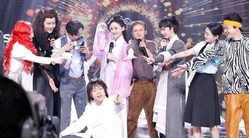 周芷若|娜扎加入《快樂大本營》，COS周芷若，看到造型太美了