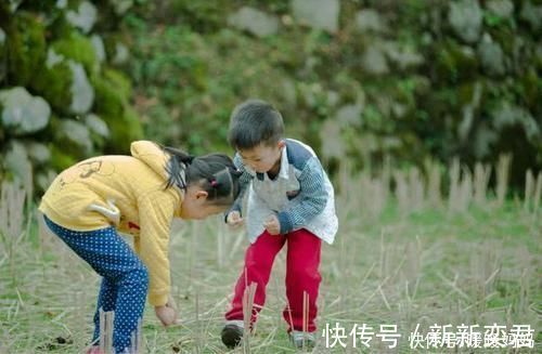 哥哥|妹妹偷溜进哥哥房间“蹭床”,结局让网友笑翻:嚣张进去卑微出来