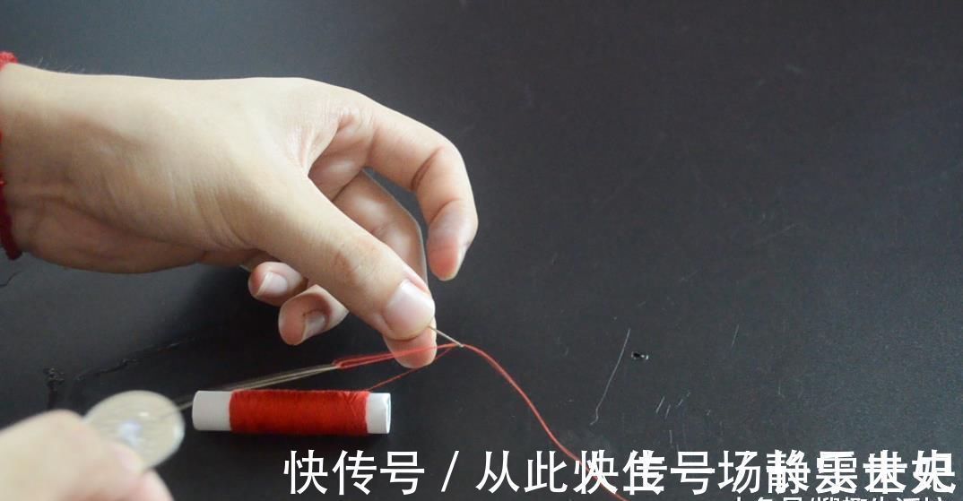 眼睛不好也能快速穿针引线, 只需一枚硬币就可以, 看完赶紧去试试