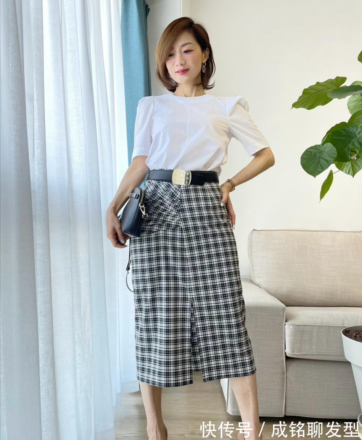 法则|人到中年穿衣别过于随意,记住这几种搭配法则,简约大气很有范儿