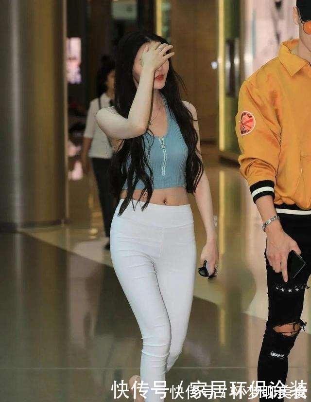 裤子 随便穿搭的瑜伽裤展现时尚风情，展示美女白皙的肌肤，简单百搭