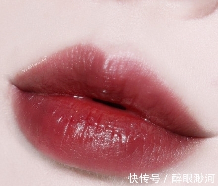 秋冬 分享5支秋冬我最爱的红棕色口红试色,全都超级显白,显高级!