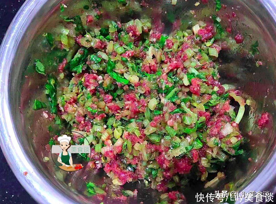 馅料|入秋后，这“一荤一素”多吃，切碎蒸包子真香呀，营养好吃不上火
