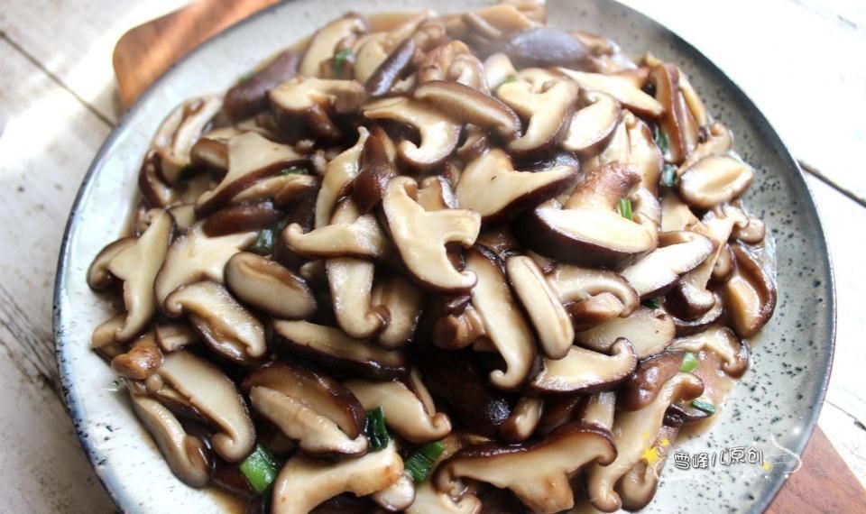 它的营养价值是牛肉的4倍,这个夏天要多吃,简单易做比吃肉都香