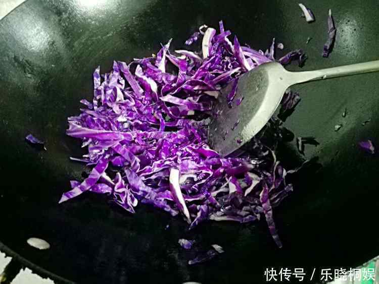 年夜饭富贵花开，简单切一切就上桌，好吃不上火，聚餐最有面子