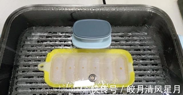 三文鱼|在家做三文鱼鸡肉肠，制作简单，好吃美味！