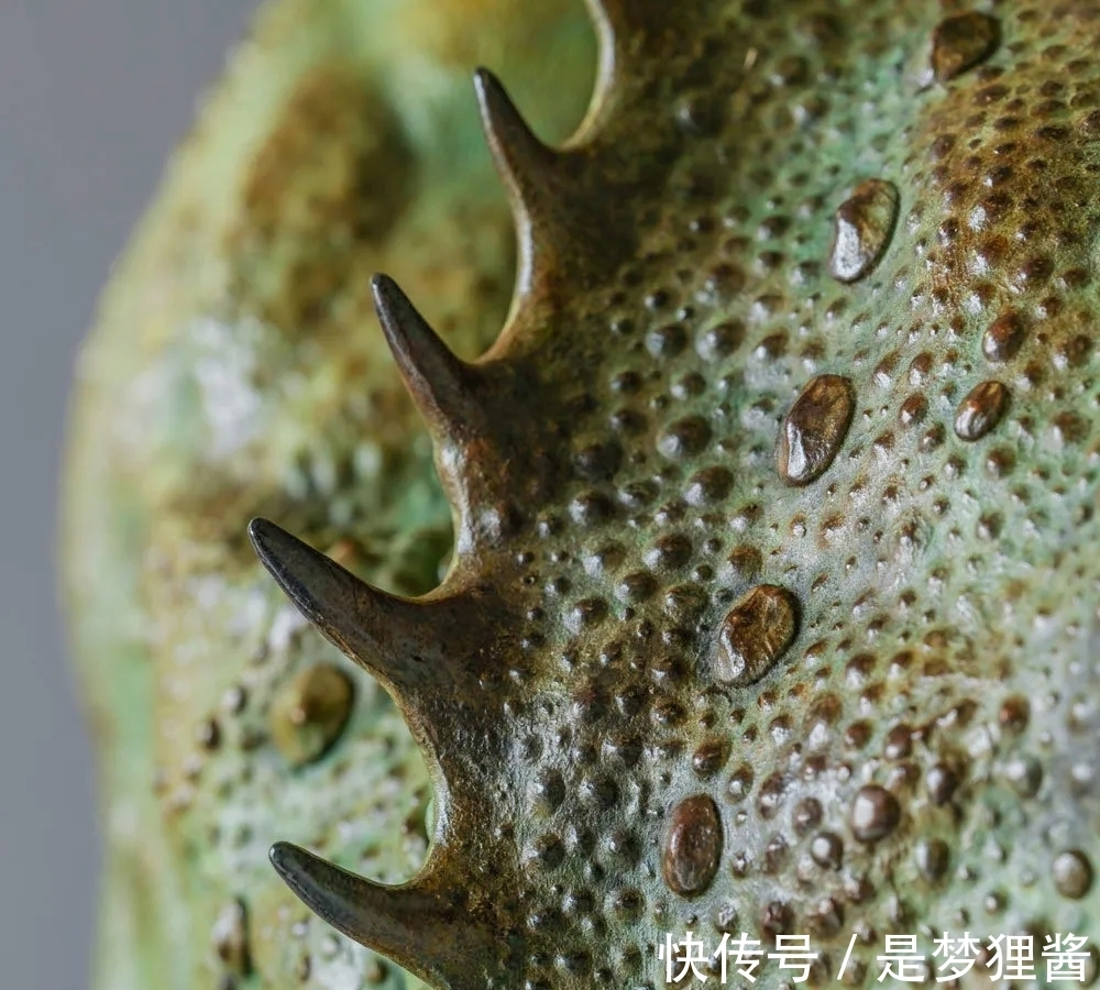 形象派!细致到肌肤纹理的动物雕塑大师