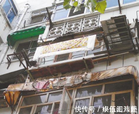 被子|出差发现一户高层这样晾晒衣服,设计得真有才,拍下来回家照着学