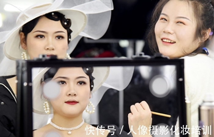 化妆师|女生为什么一定要学化妆?女孩子会化妆的好处于哪些?