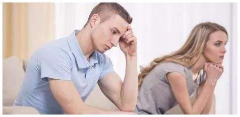 身体|男人起床后，空腹吃一瓣大蒜，坚持一段时间，身体会怎样