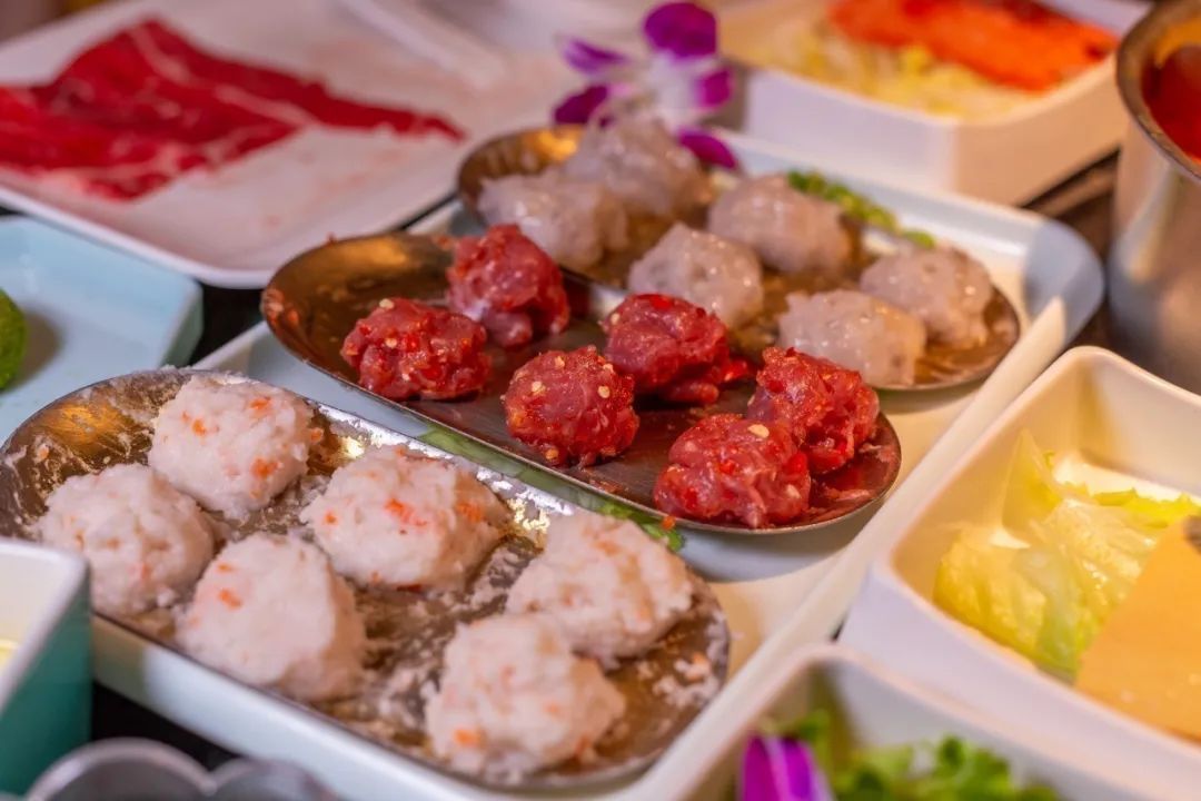 美味|不仅美味的泰式海鲜火锅,还有专人服务