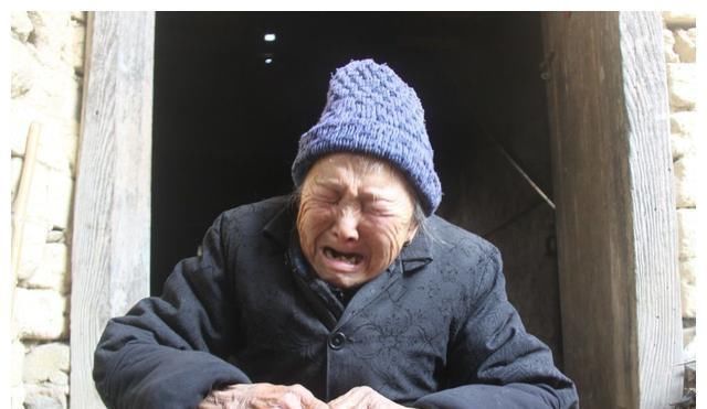 李雨|“不后悔,爷爷很爱我”为见爷爷最后一面,12岁男孩考场交白卷