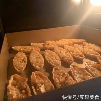  下饭|香到流口水的网红焦糖糯米船，下饭神器都靠它