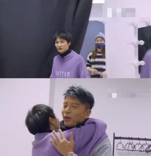 勤深深回来了!金声拍档能让《我们的歌》起死回生吗?