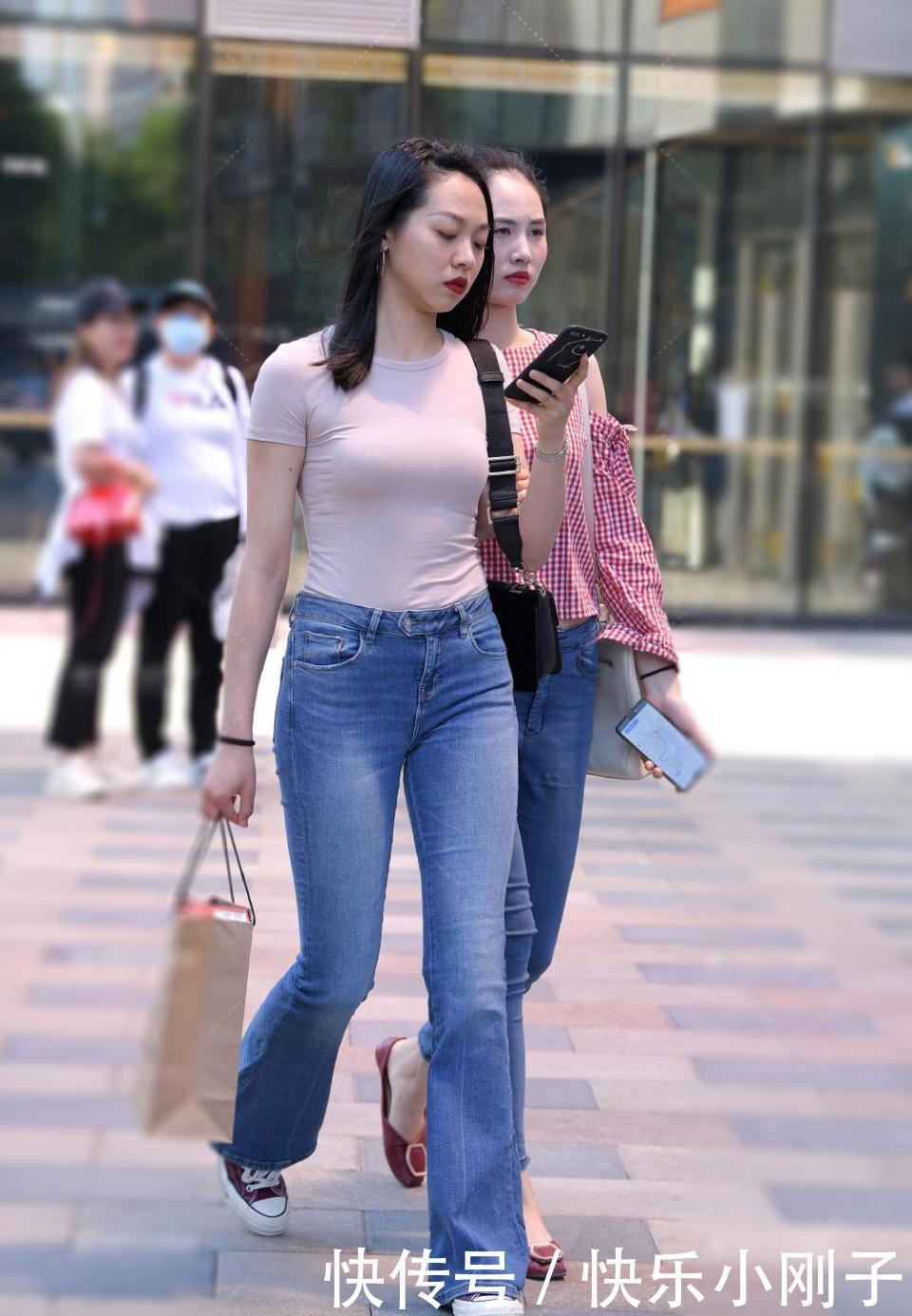 微喇裤|九分的温柔,八分的精明,这位美女让我有冲动的感觉,是我想要的
