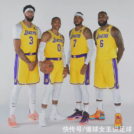 霍华德|甜瓜爆发,威少回暖!湖人三大改变,从詹姆斯放下巨星身段开始