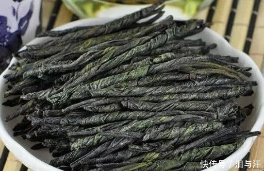 口腔中|长期口臭怎么办?常吃这几种食物,治疗口臭,还你清新口气!