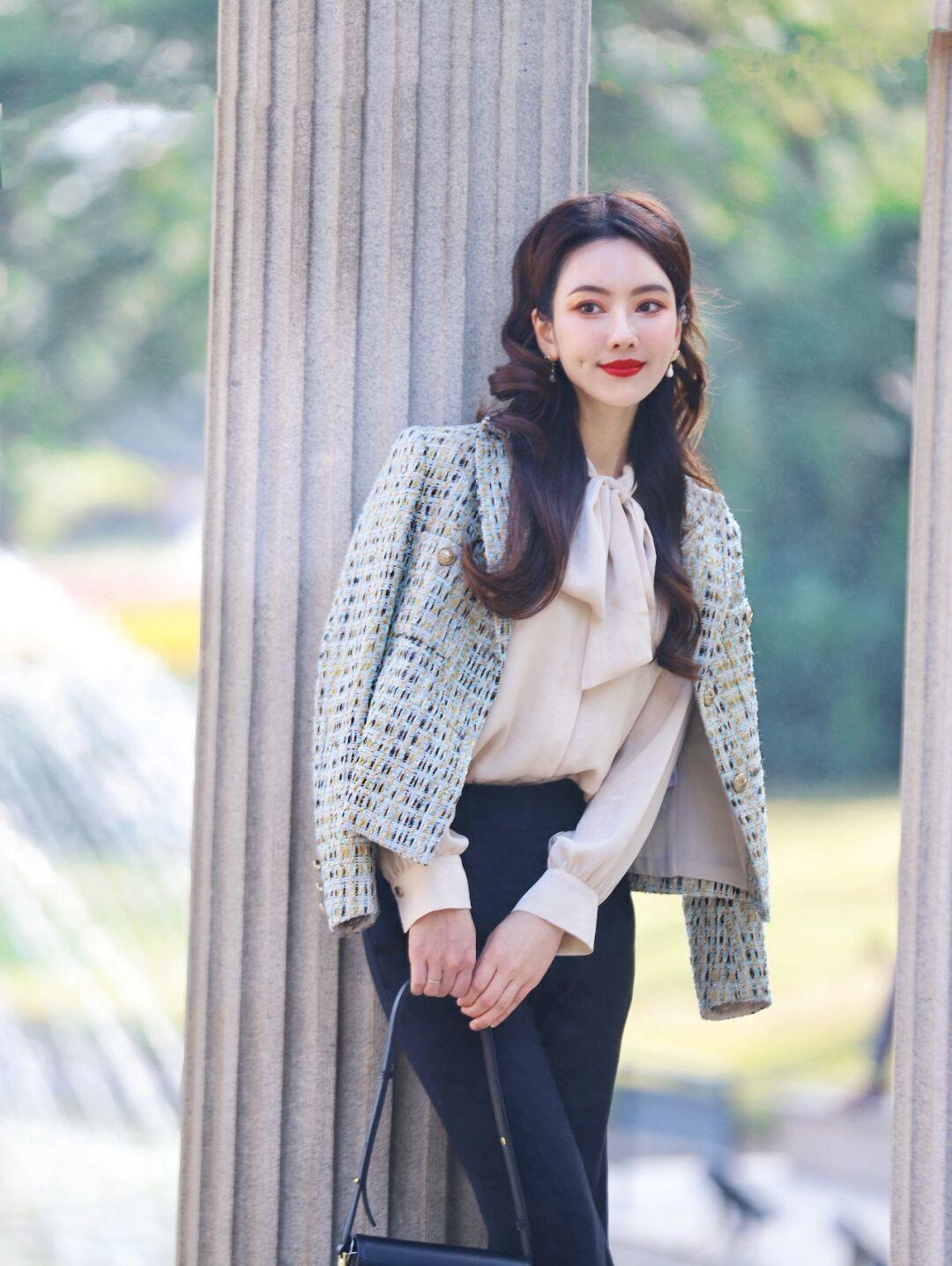 穿搭|为什么我劝你出门要穿“小香风外套”?看潮人示范就知道,真美