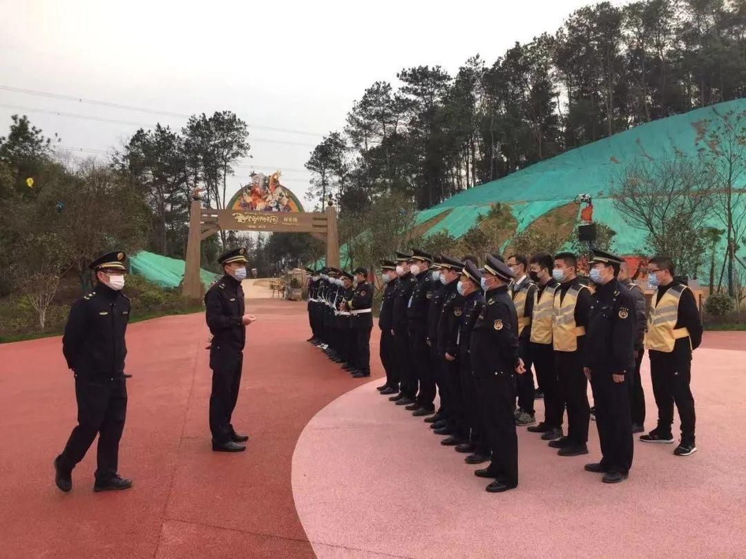 打造良好的景区环境 让游客游的开心