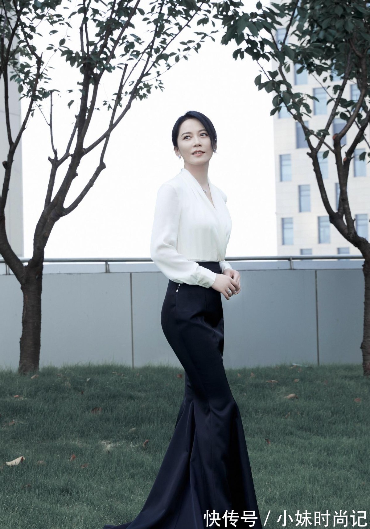 连衣裙|半裙与衬衫相搭配,衬衫连衣裙等都是非常不错的选择