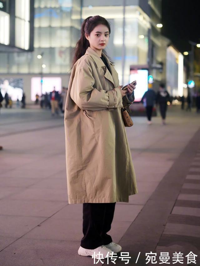 看了这么多大衣街拍,还是国内潮人最会穿,优雅耐看又时尚减龄